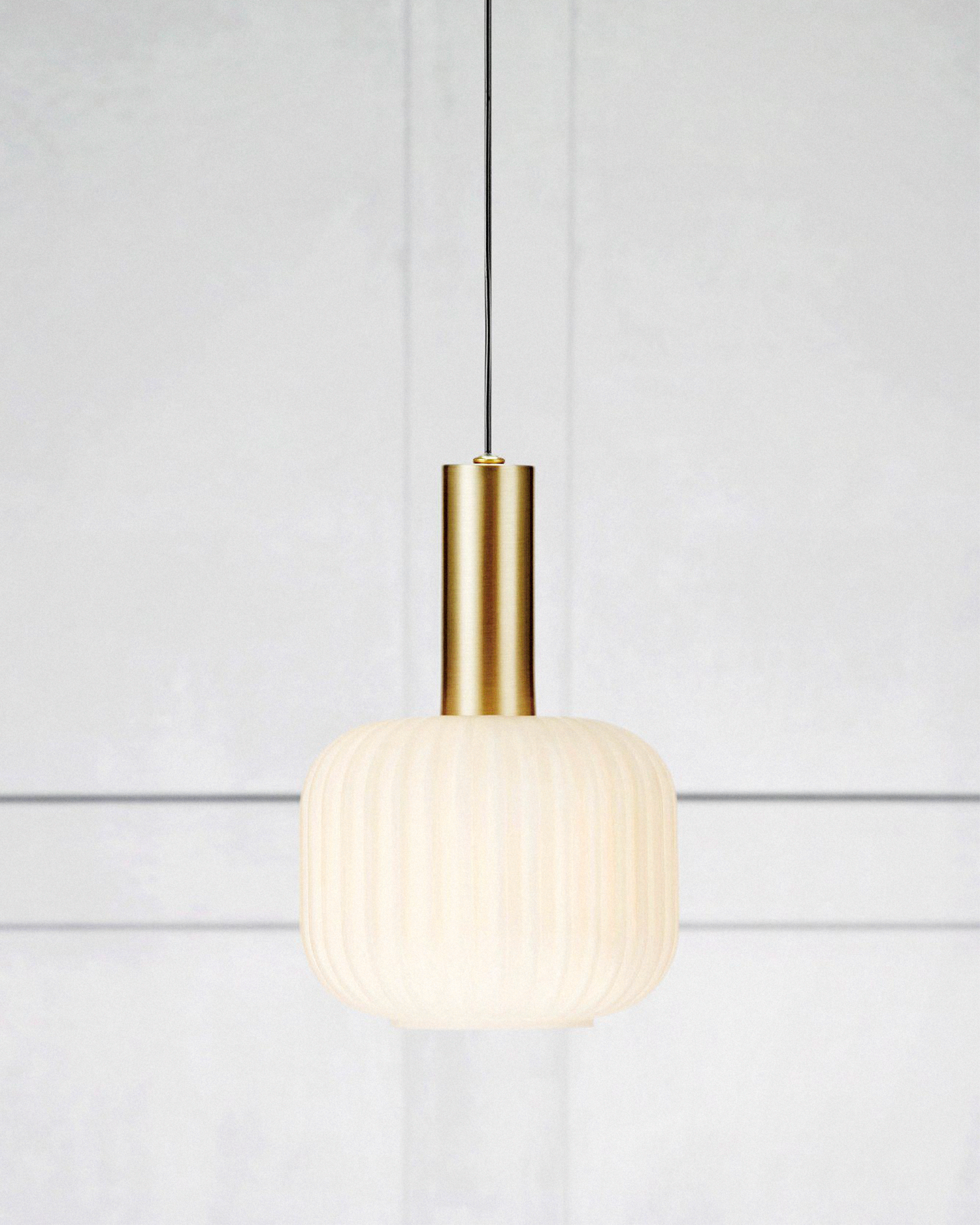 Lampada a sospensione Sober, oro