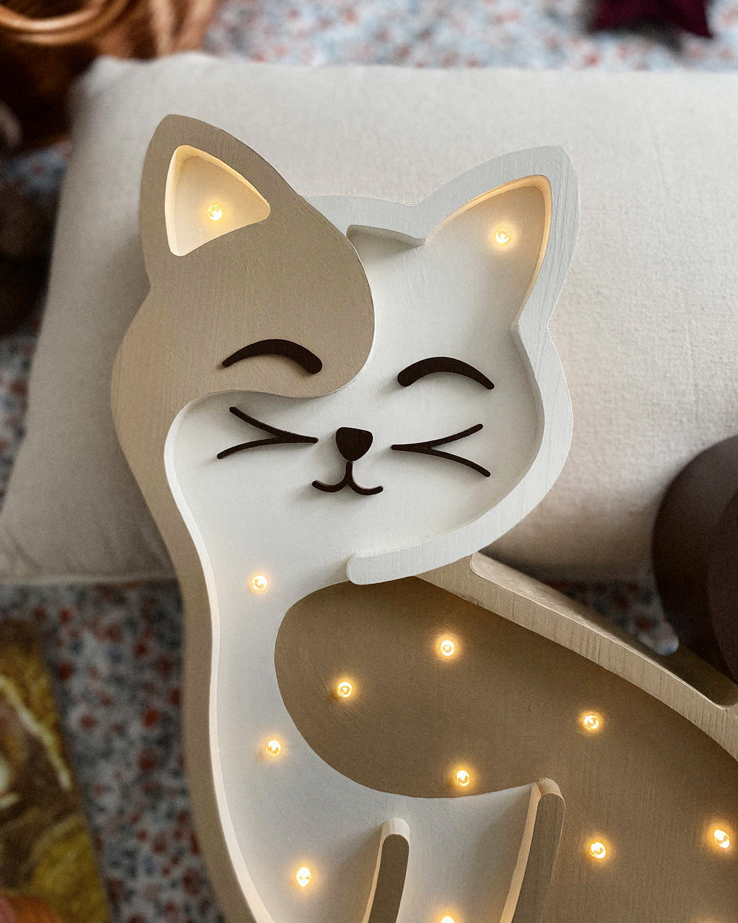 Lampada portatile in legno Cat