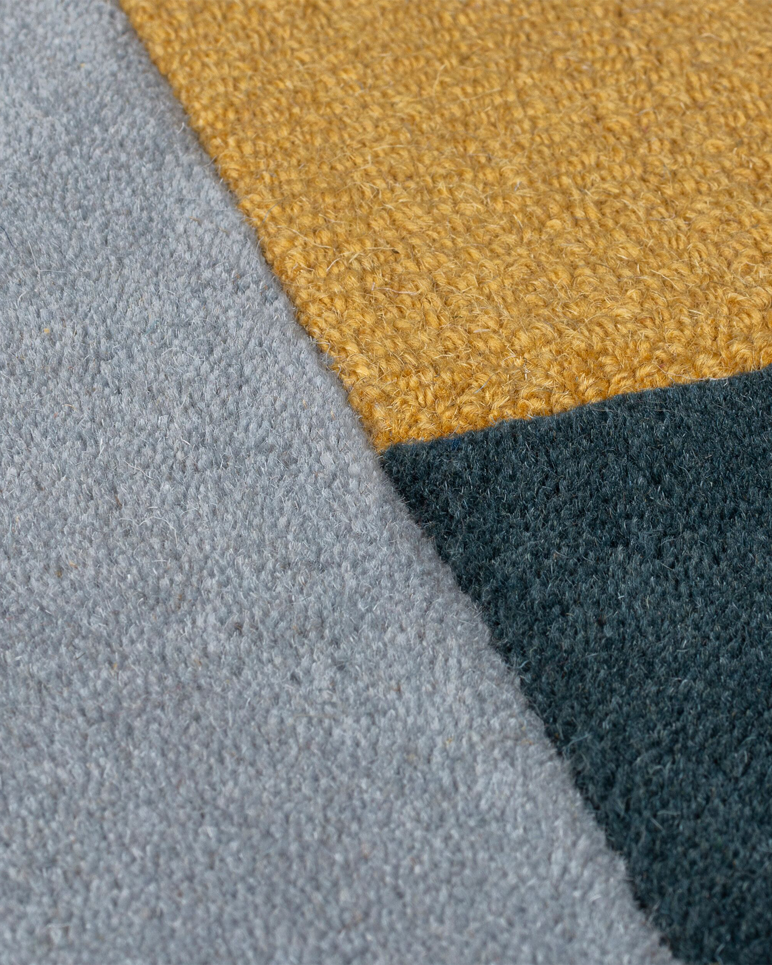 Tappeto geometrico in lana Alwyn