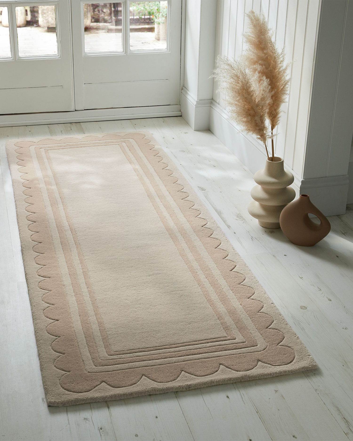 Runner in lana con bordo smerlato Lois