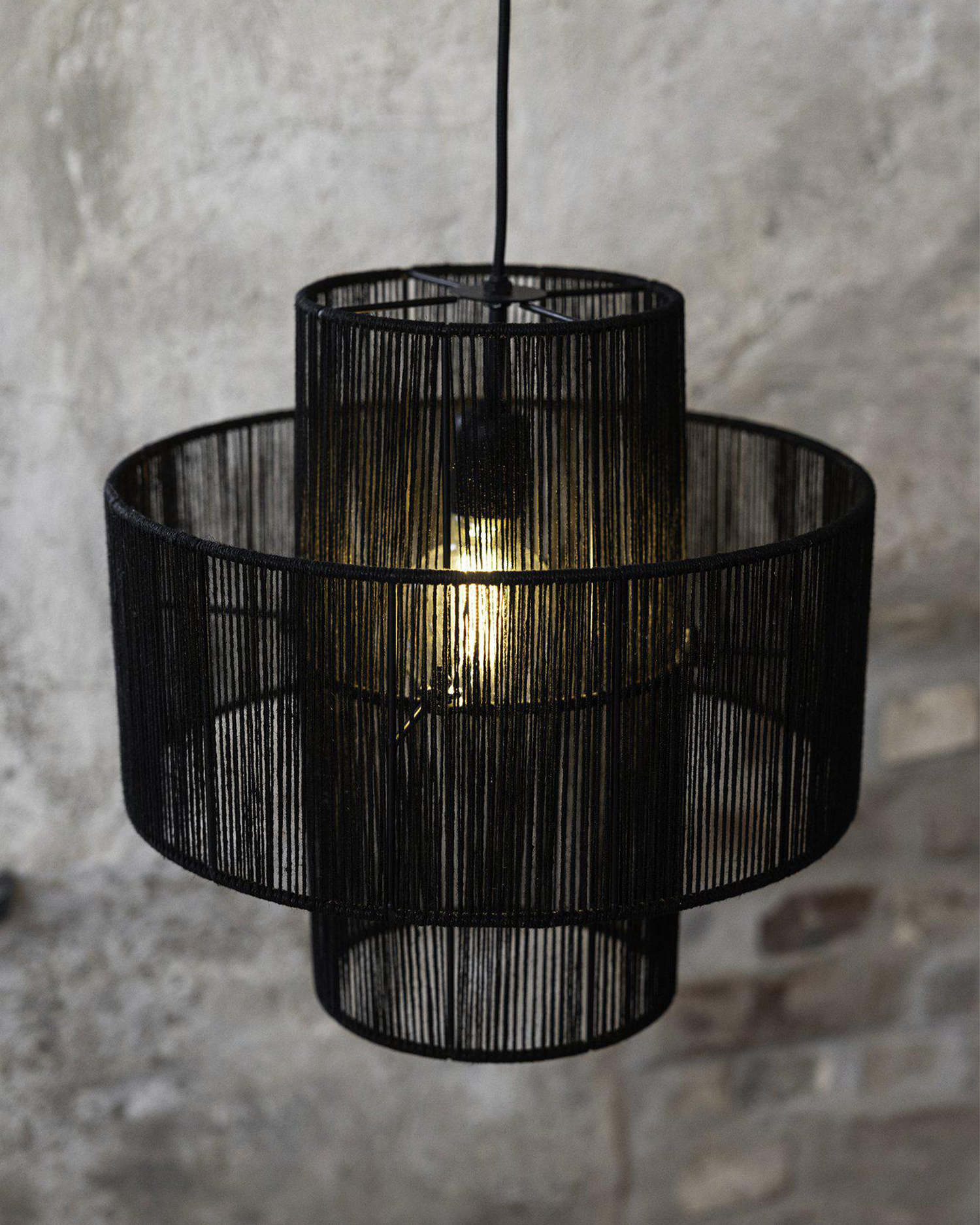 Lampada a sospensione Soga, nera