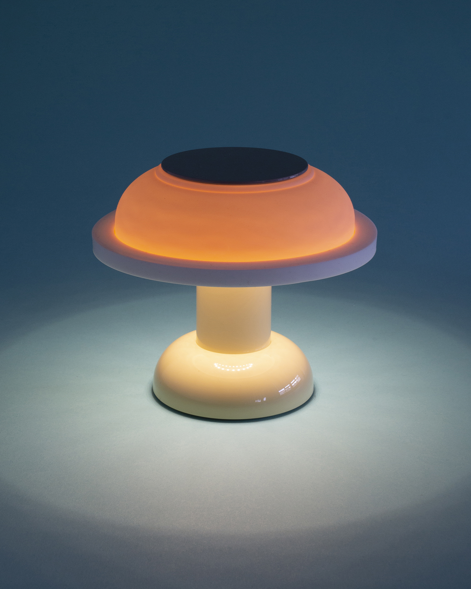 Lampada da tavolo portatile PL4