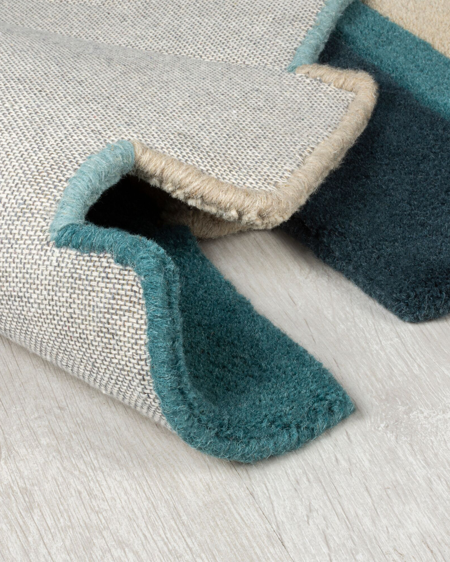 Tappeto astratto in lana Collage Teal