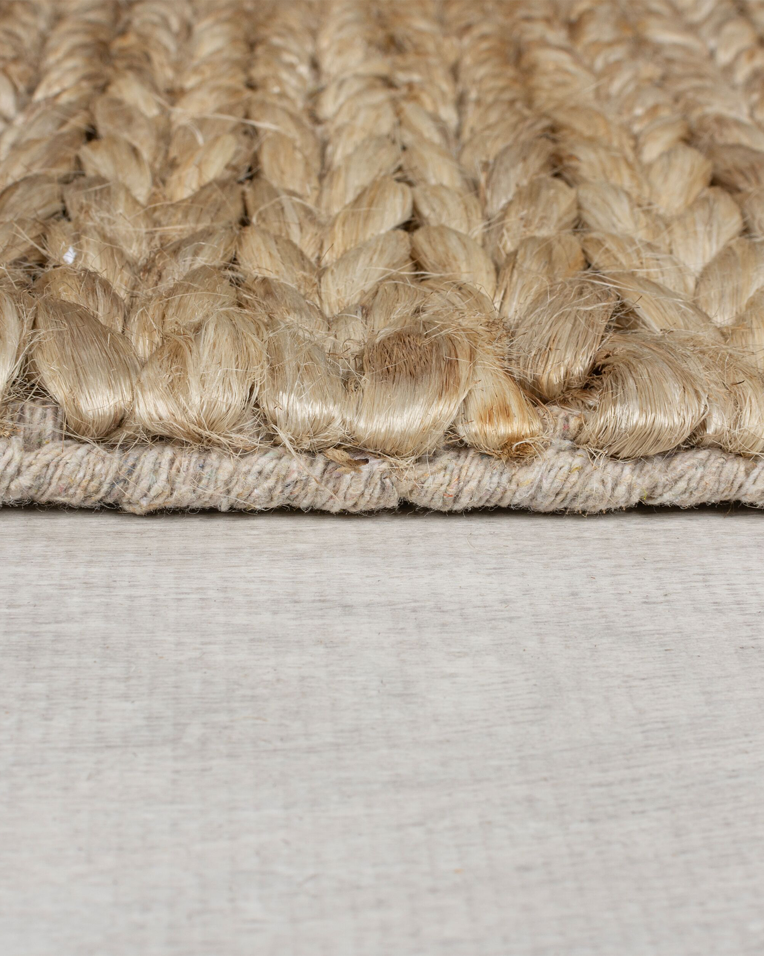 Tappeto con bordo in juta Drew Braid