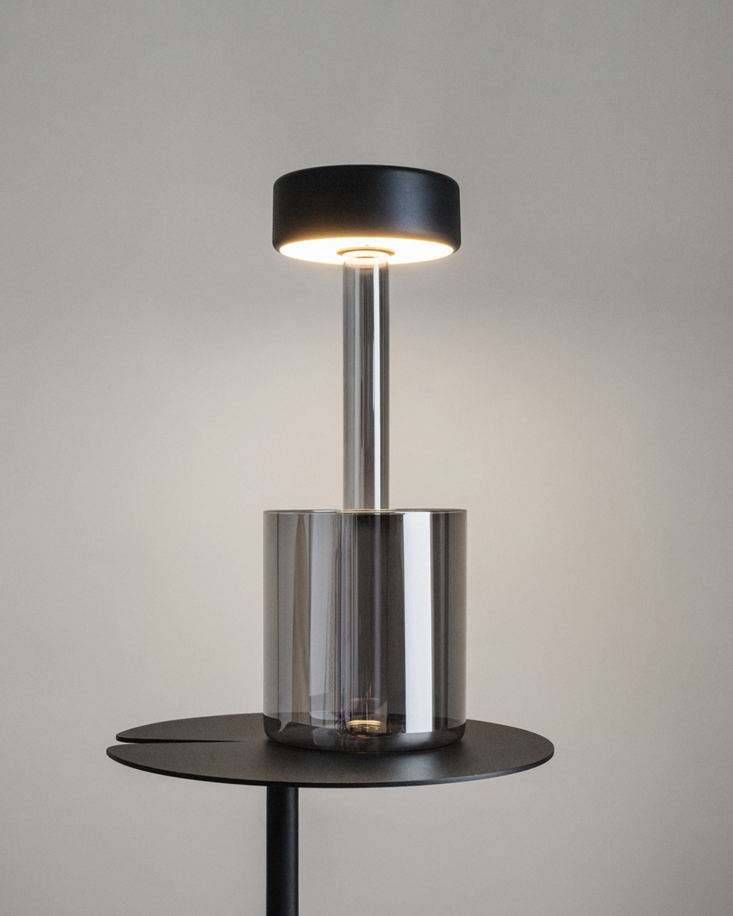 Lampada portatile AI Collaboration, grigio