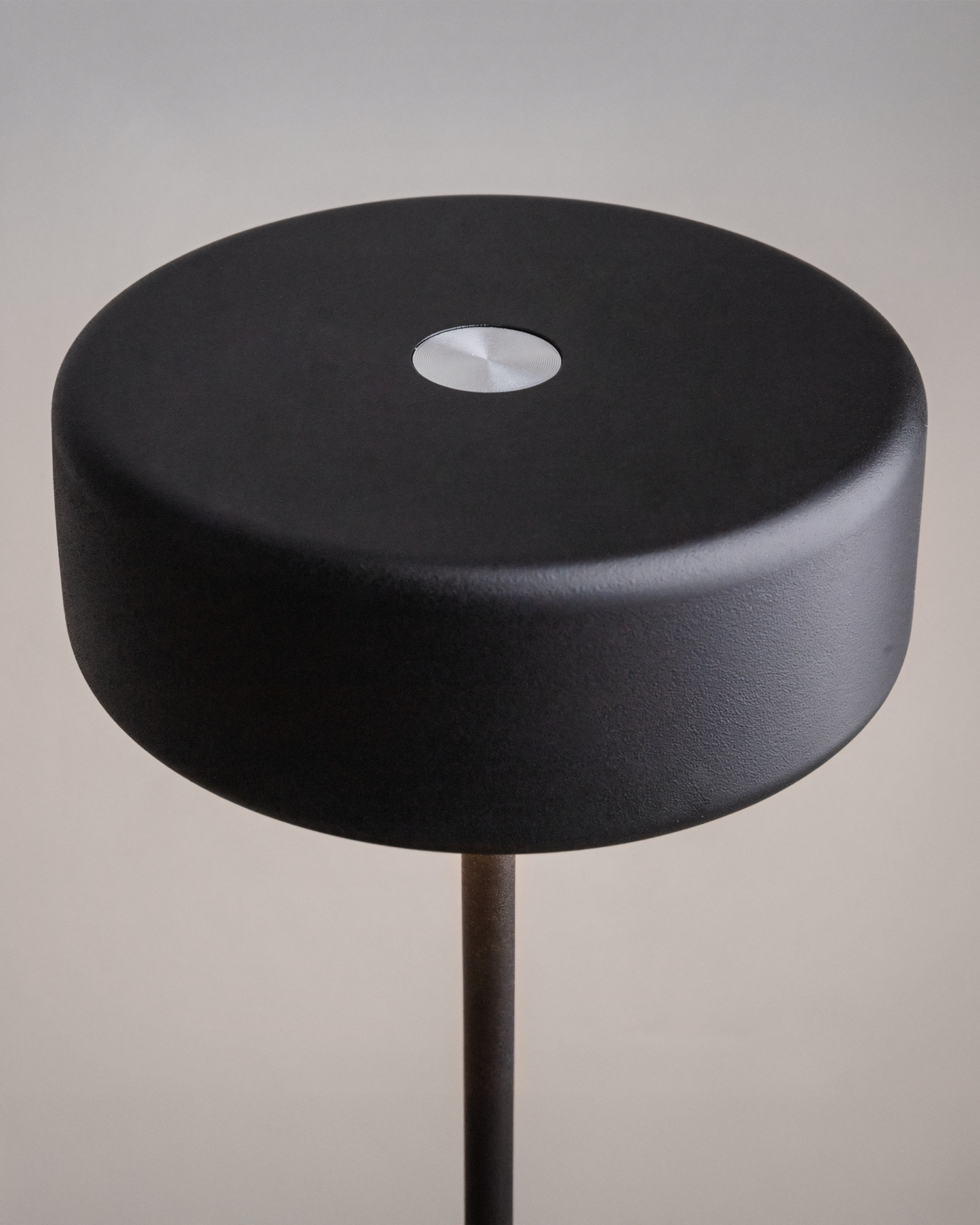 Lampada portatile AI Collaboration slim, nero