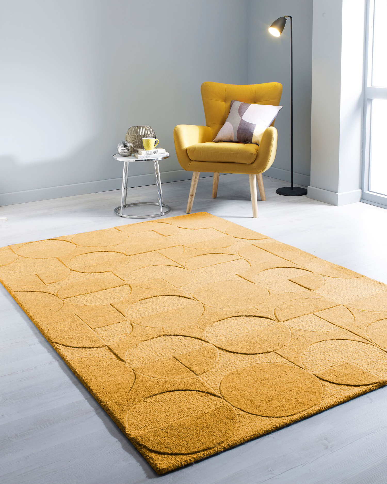 Tappeto geometrico in lana Gigi, ocra