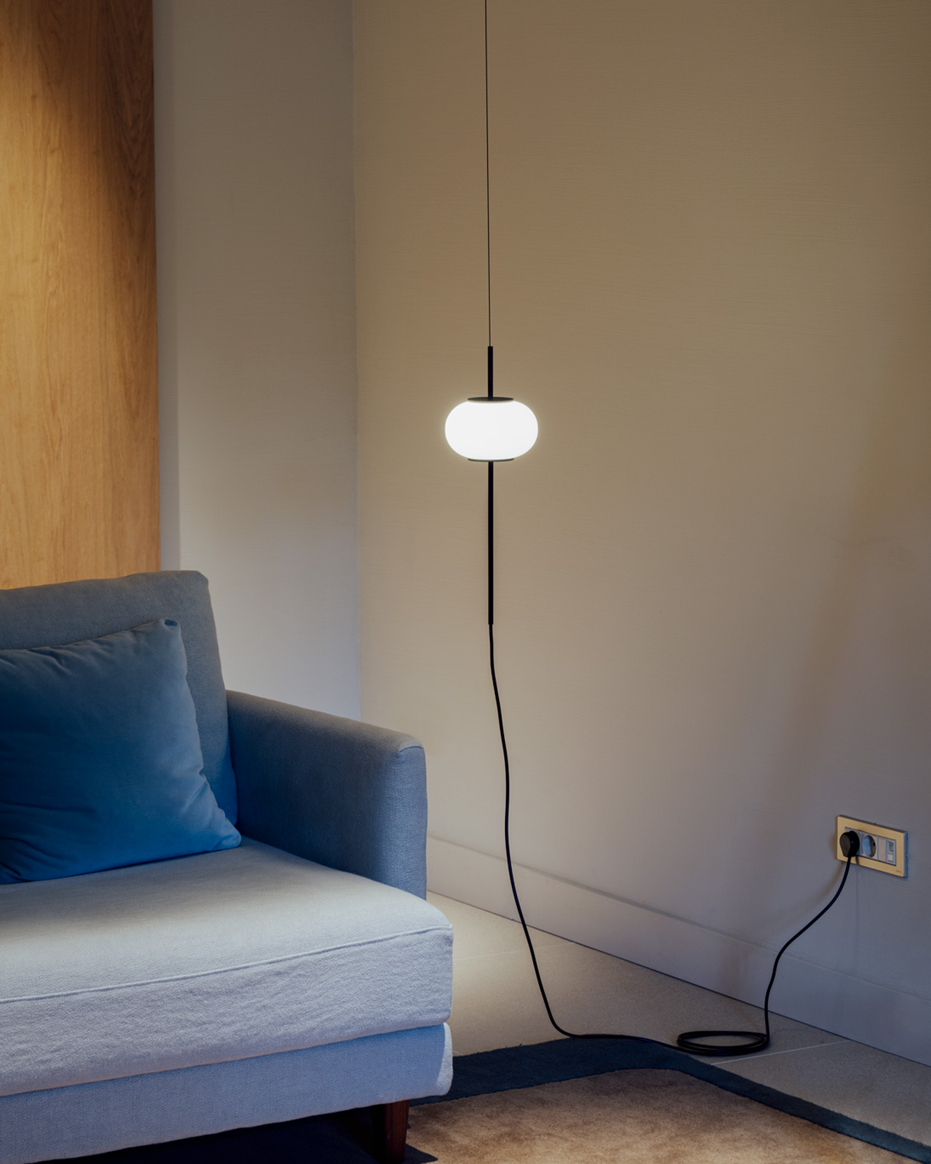 Lampada da terra Astros