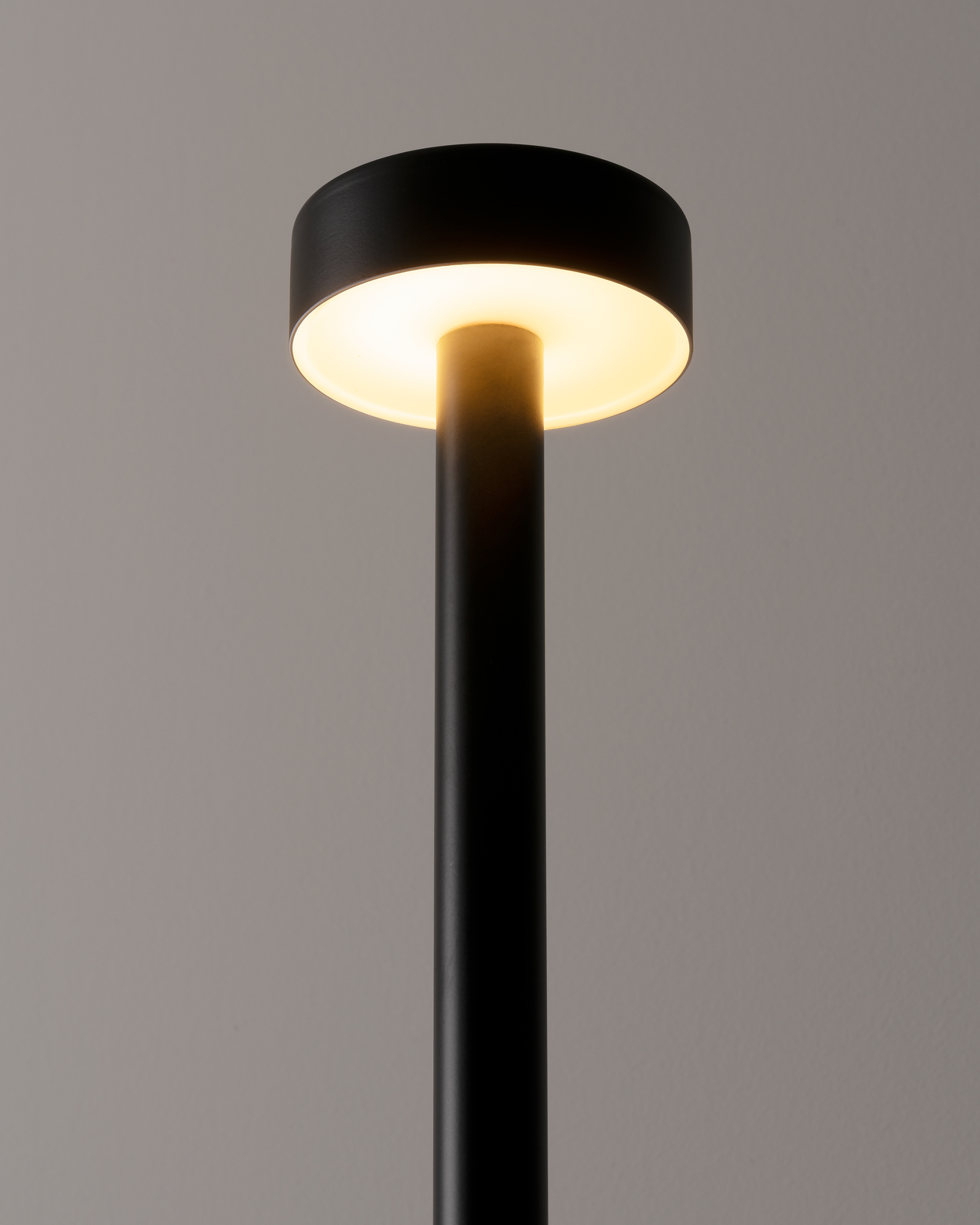 Lampada da tavolo Peak Lane