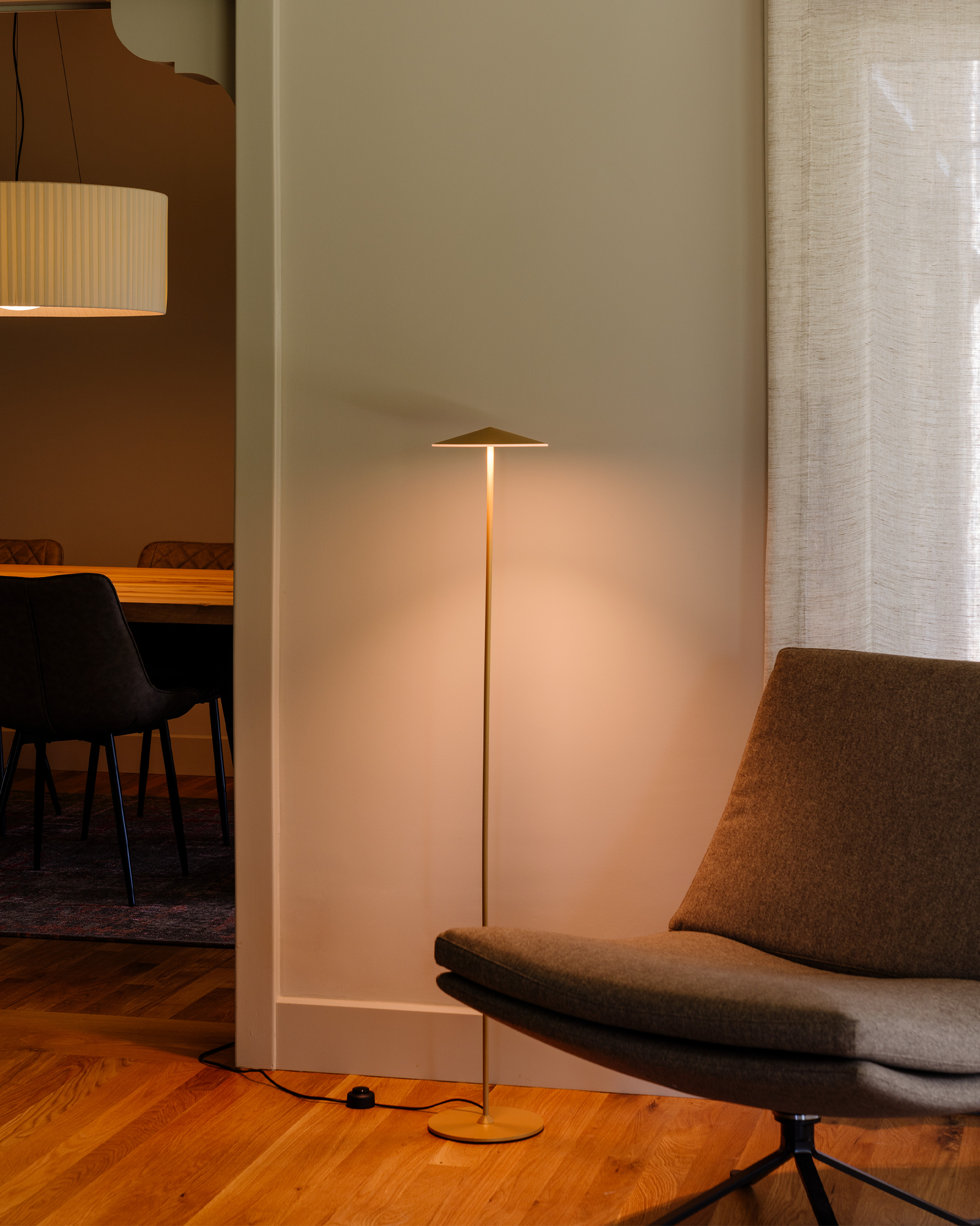 Lampada da terra Pla