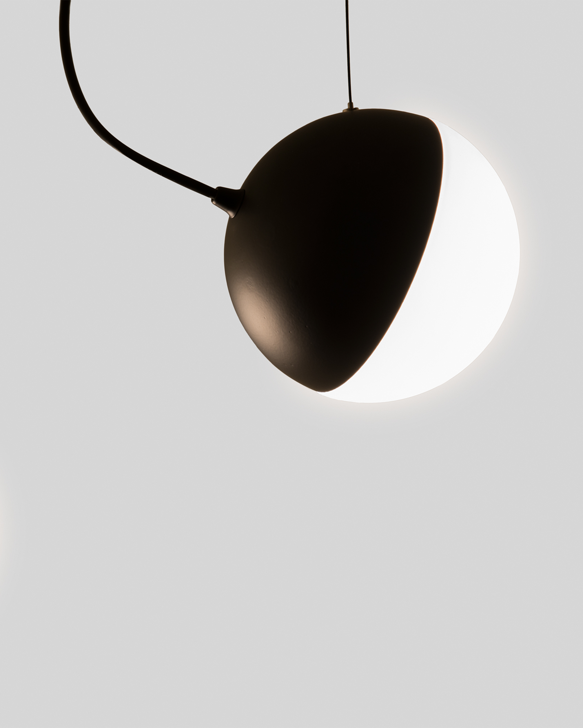 Lampada a sospensione Half