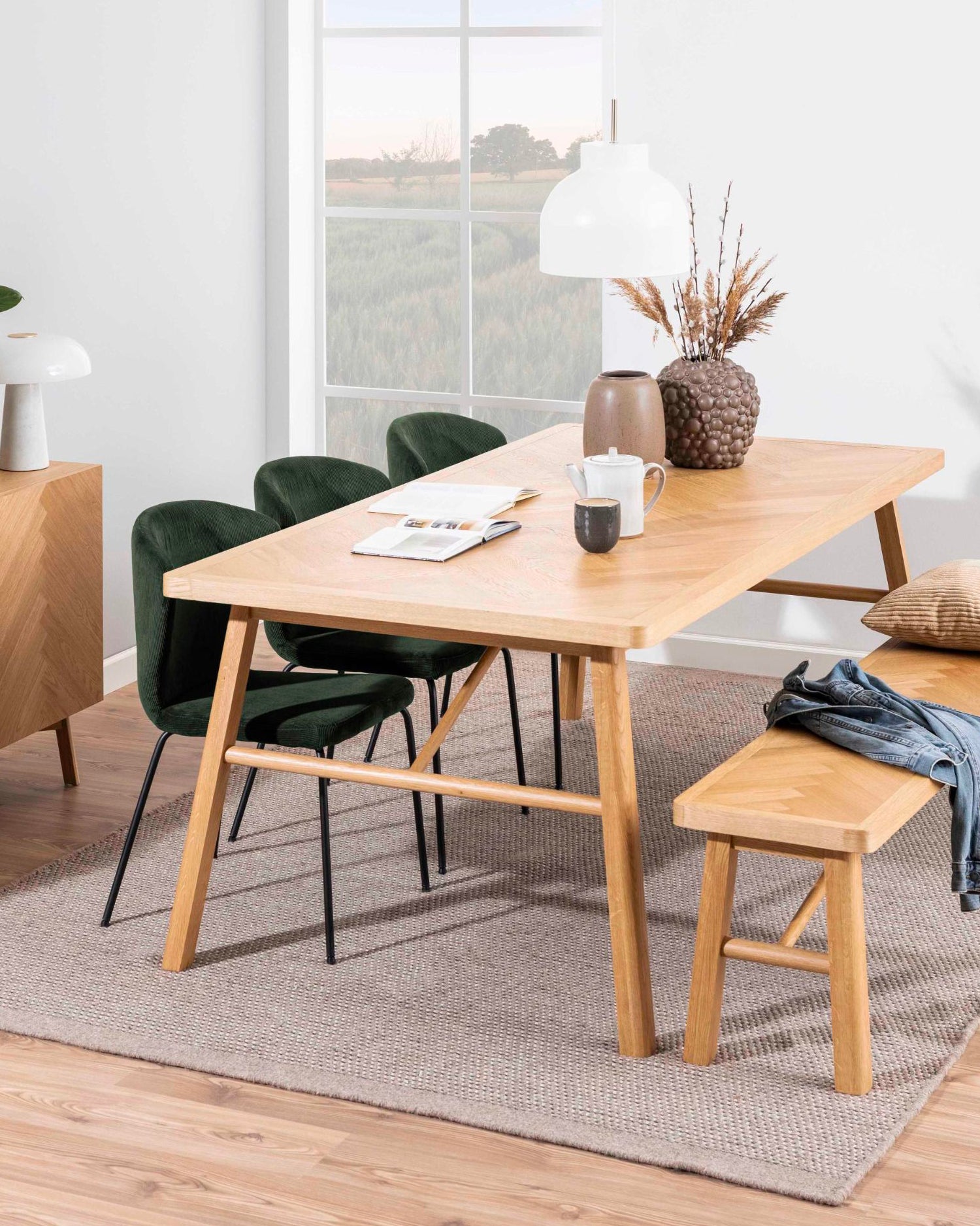 Tavolo da pranzo in legno con motivo a spina di pesce Galway