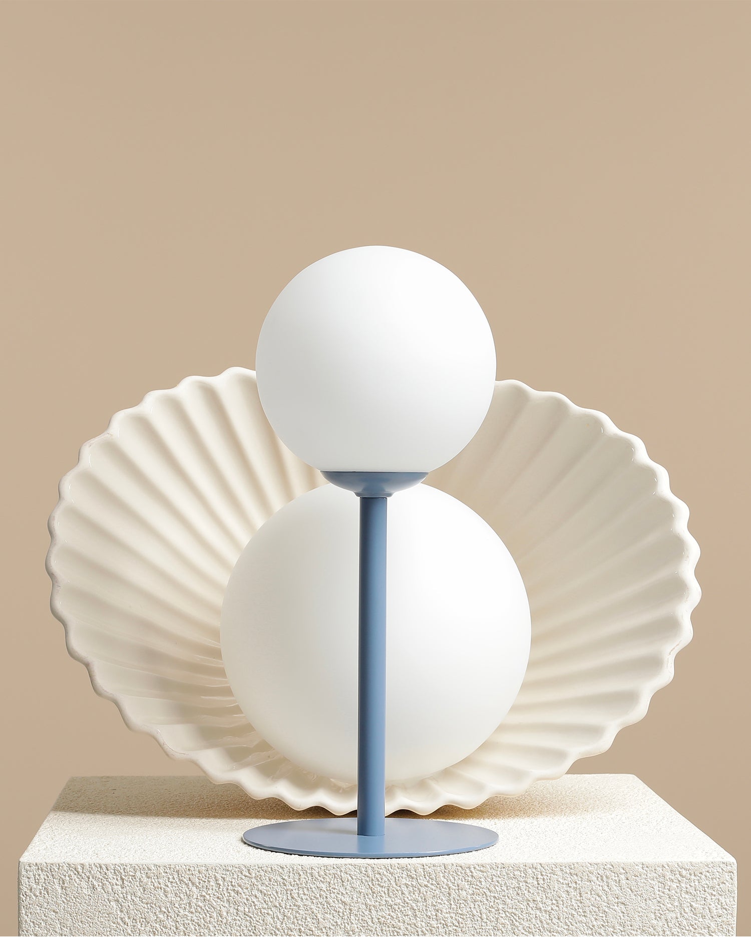 Lampada da tavolo Pinne, blu