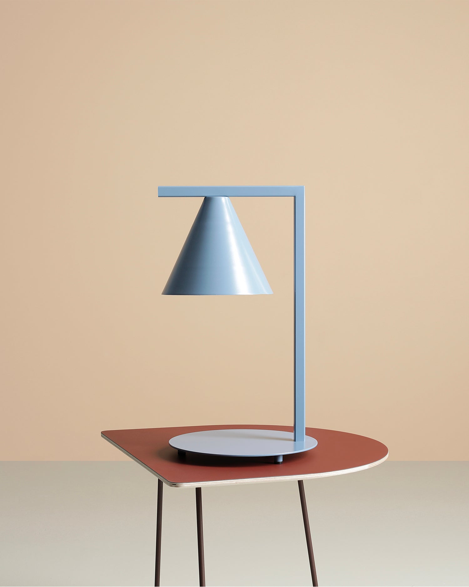 Lampada da tavolo Form, blu
