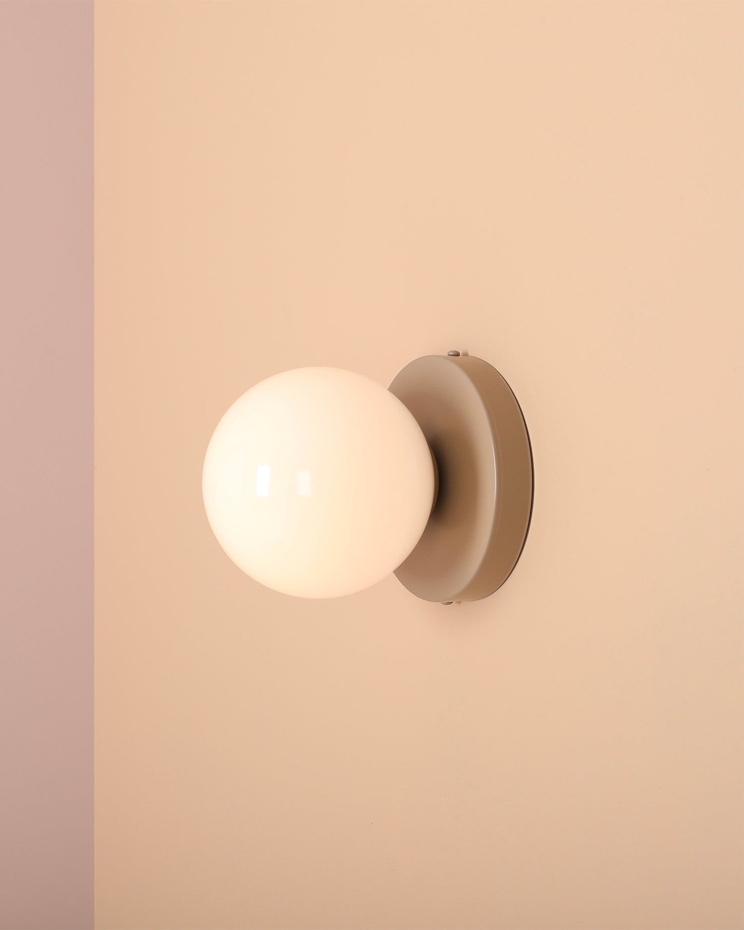 Lampada da parete Ball II, beige