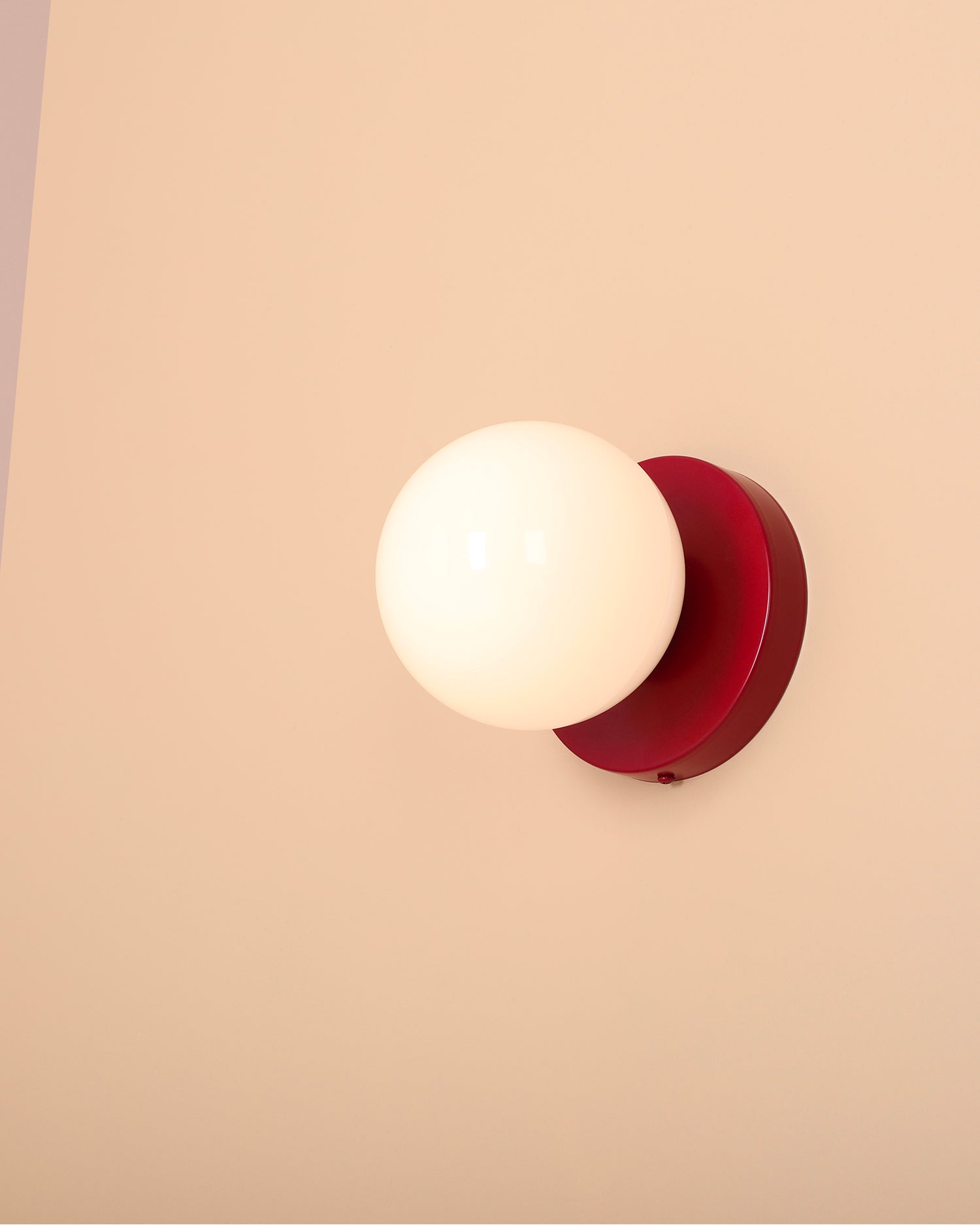 Lampada da parete Ball II, rossa