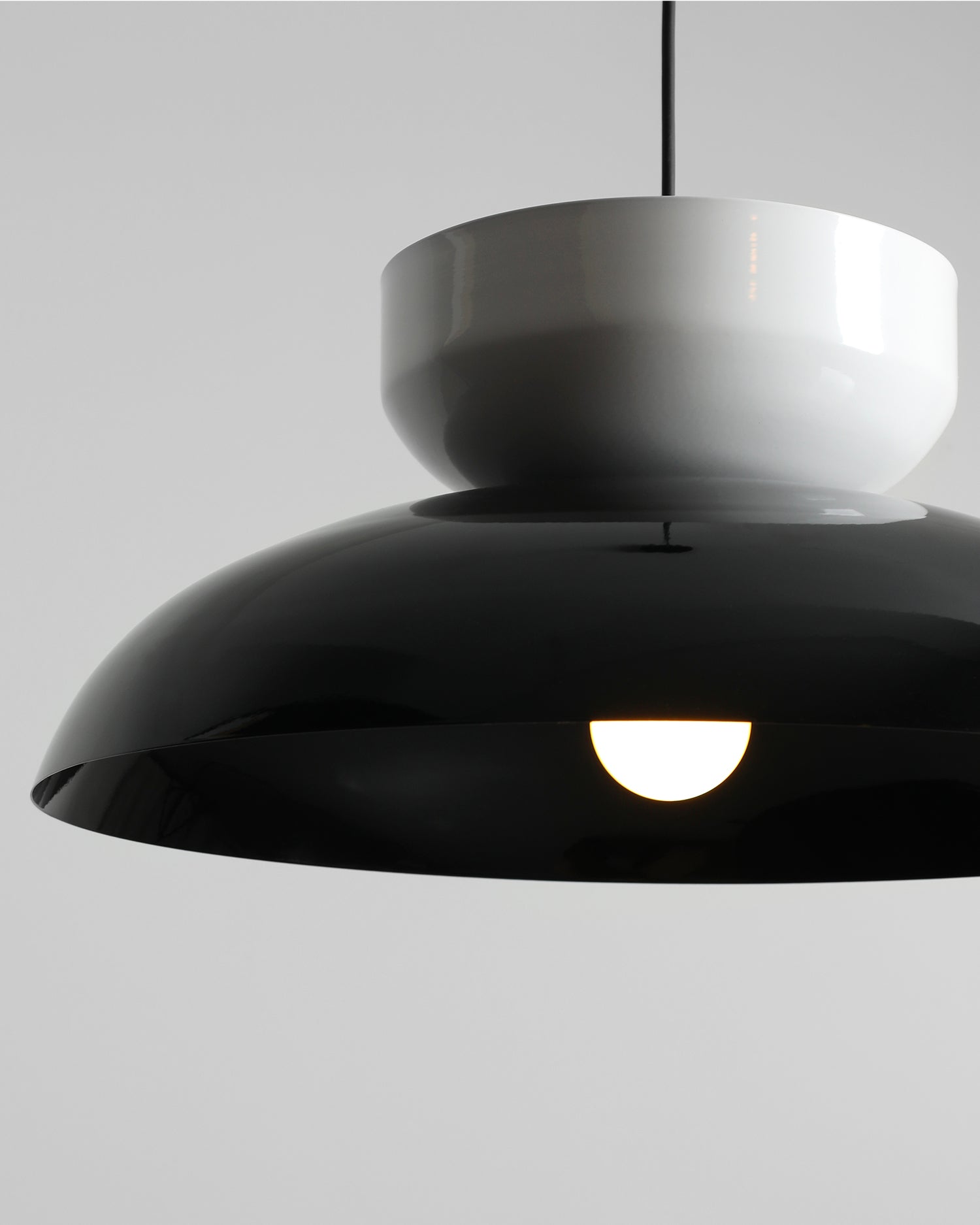 Lampada a sospensione in metallo Aldo