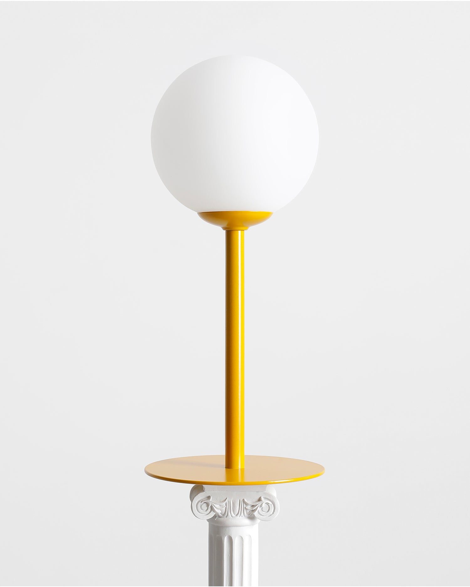 Lampada da tavolo Pinne, senape