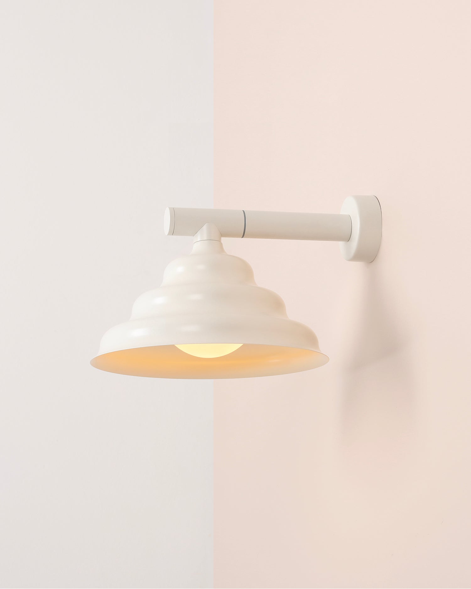 Lampada da parete Wave, crema