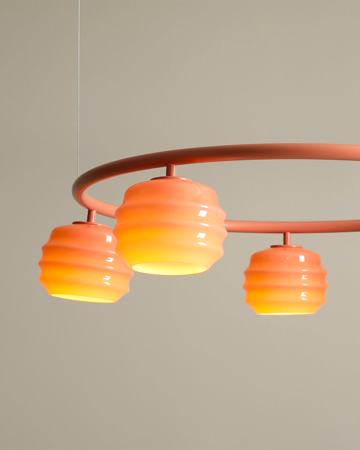 Lampadario circolare in metallo e vetro Puff Glaze
