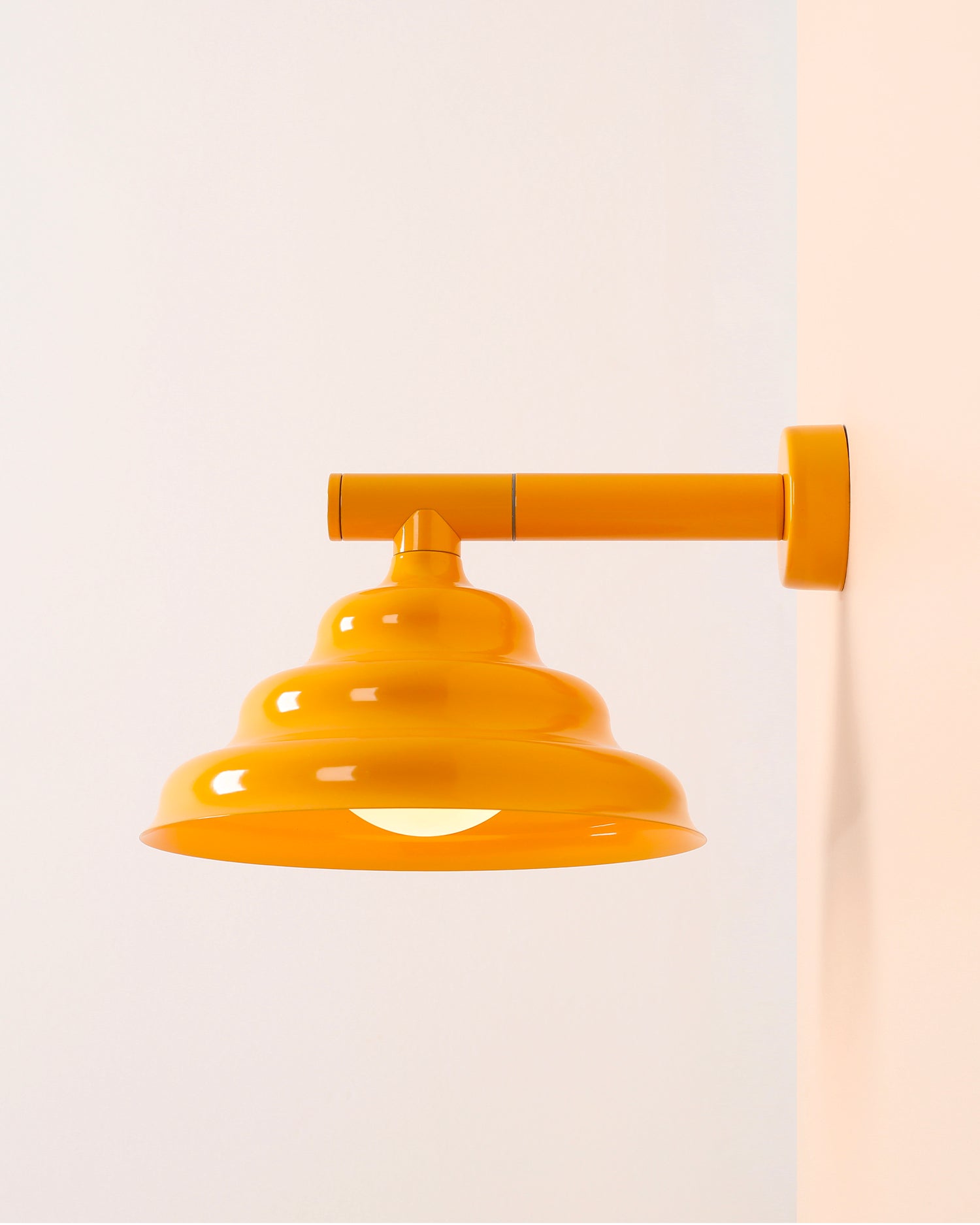 Lampada da parete Wave, giallo