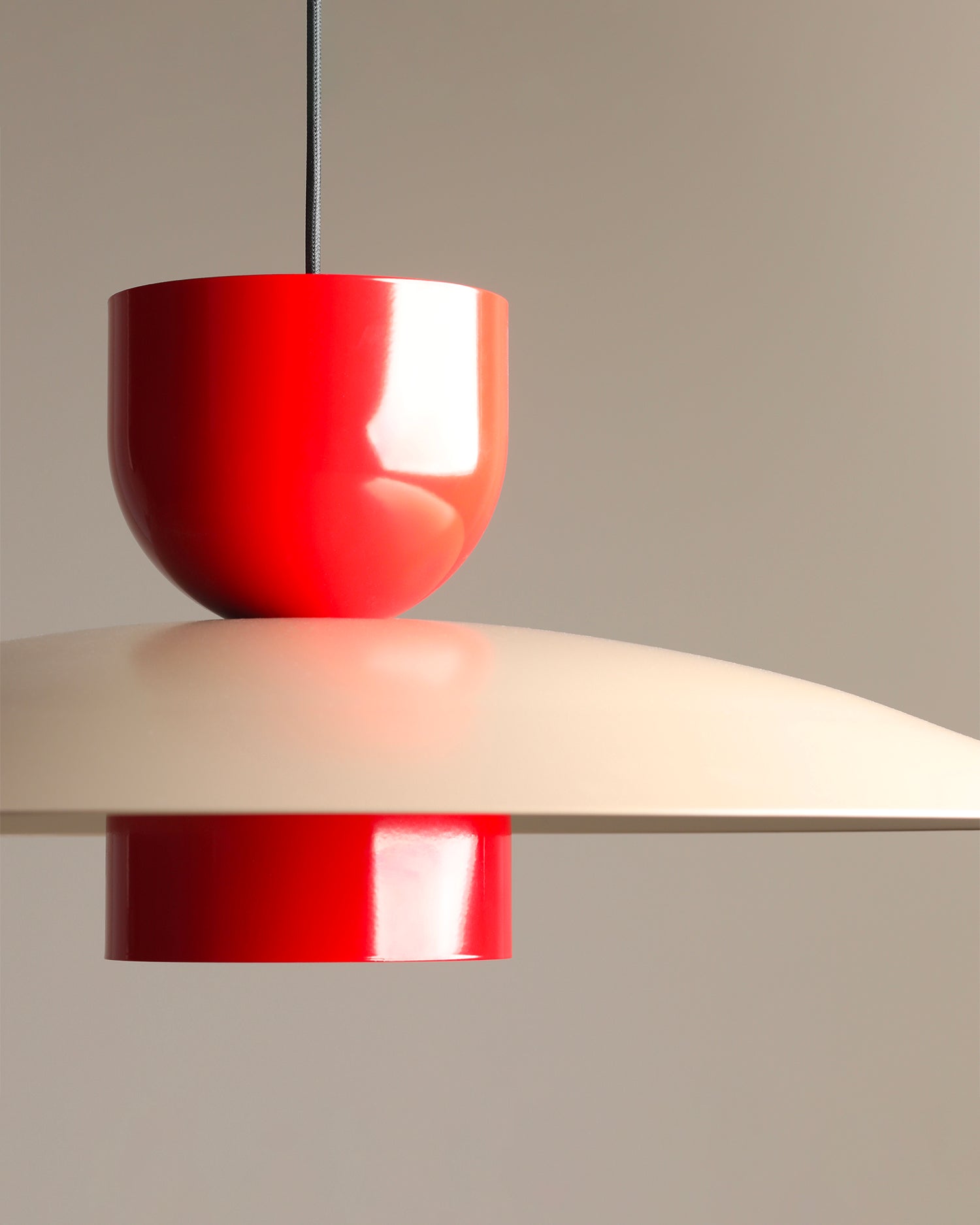 Lampada a sospensione in metallo Nutta