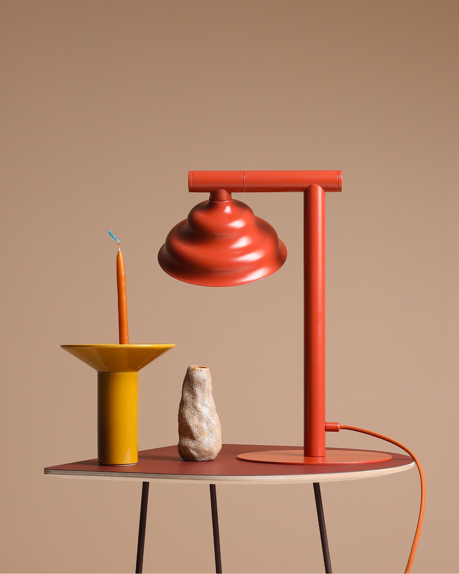Lampada da tavolo Wave, mattone