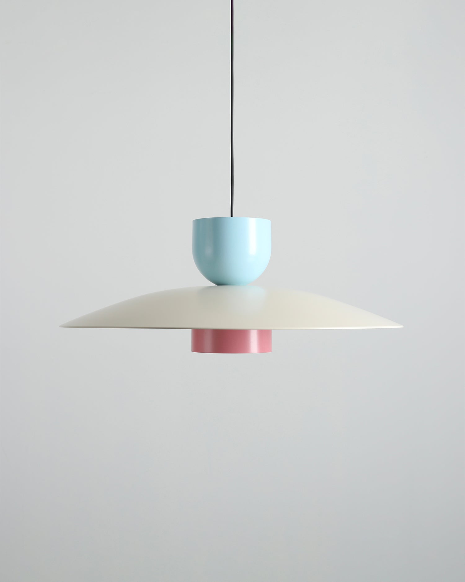 Lampada a sospensione in metallo Nutta