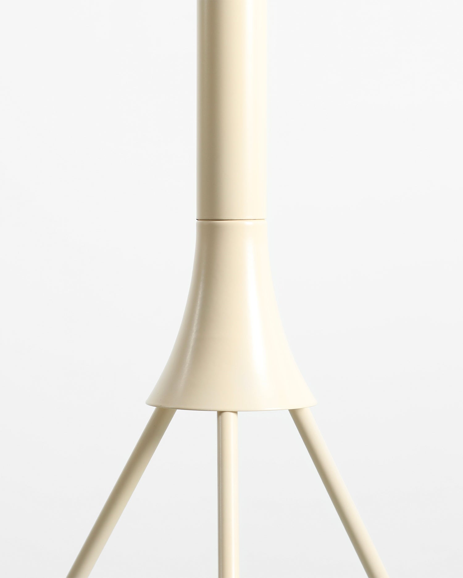 Lampada da terra in metallo Kibo
