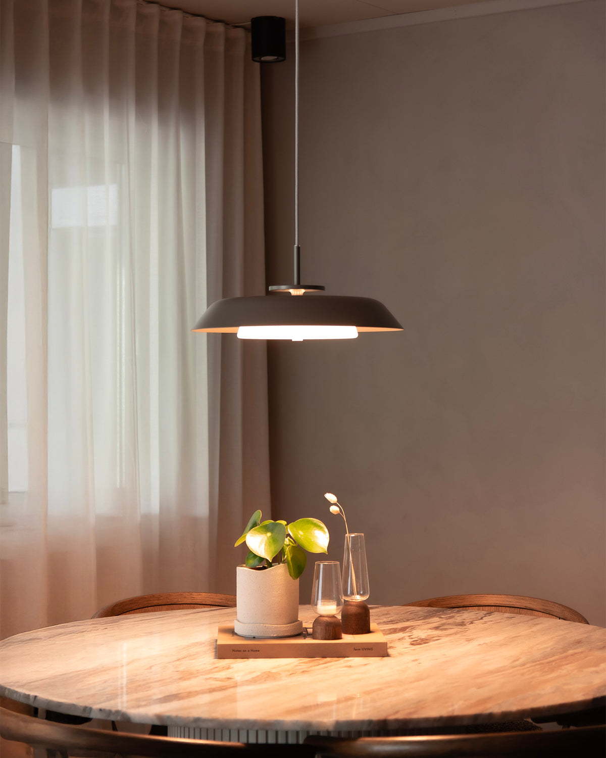 Lampada a sospensione LED in metallo e vetro Horisont