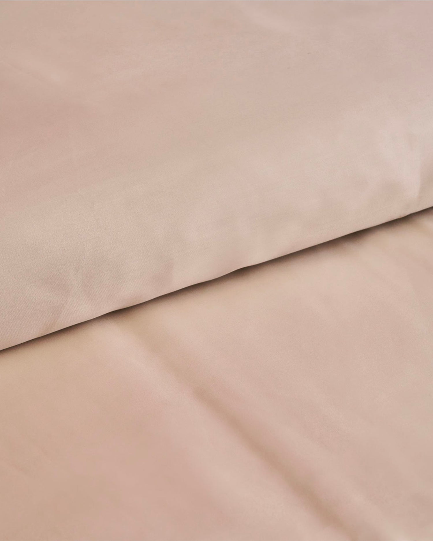 Parure copripiumino matrimoniale in raso di cotone Ametista, 16 colori disponibili