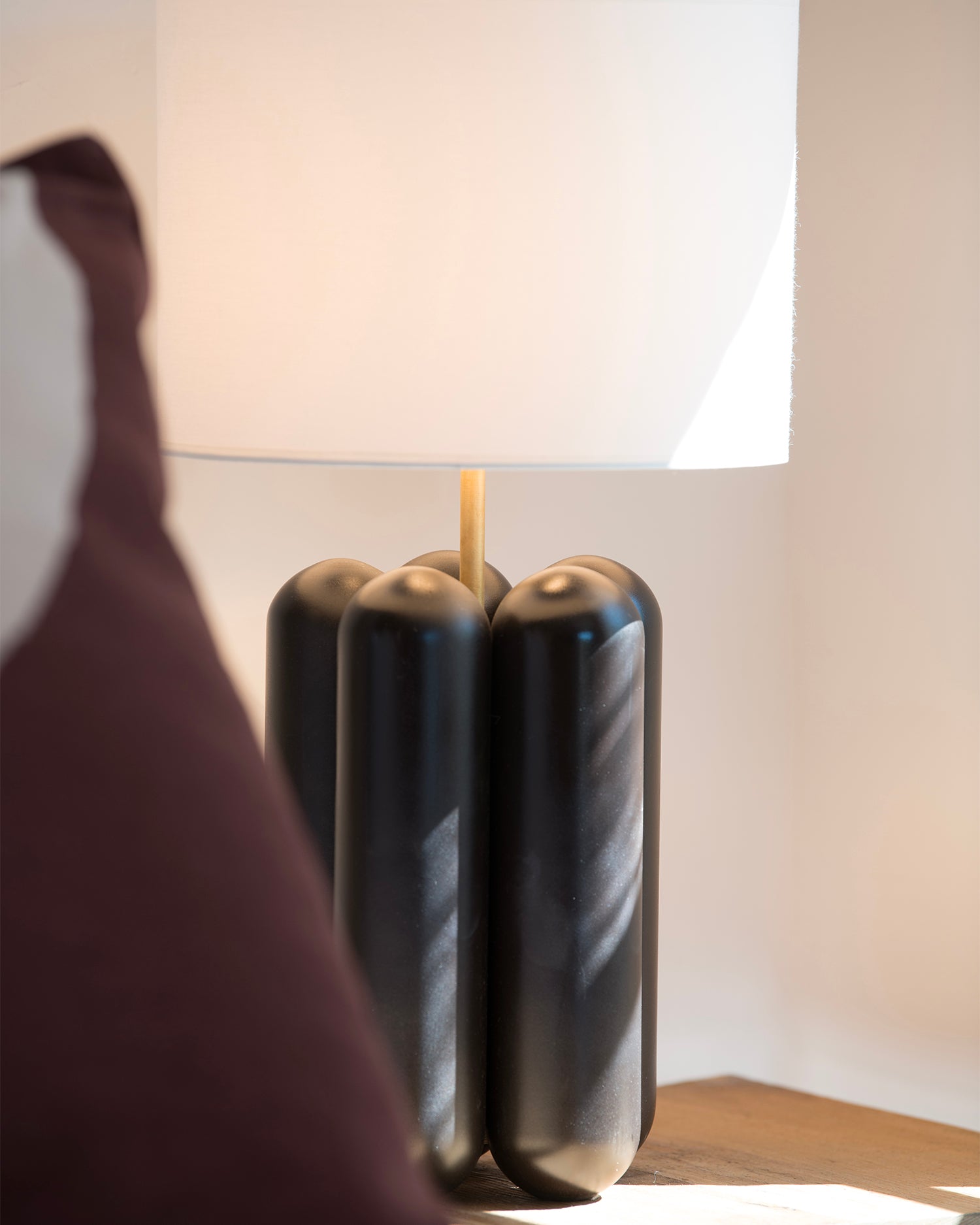 Lampada in legno con paralume Charlotte