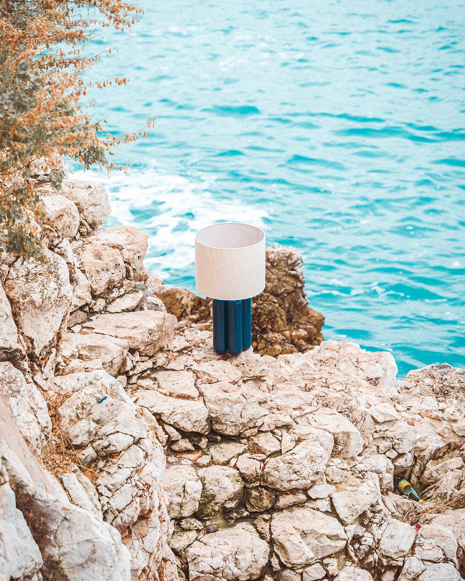 Lampada in legno con paralume Charlotte