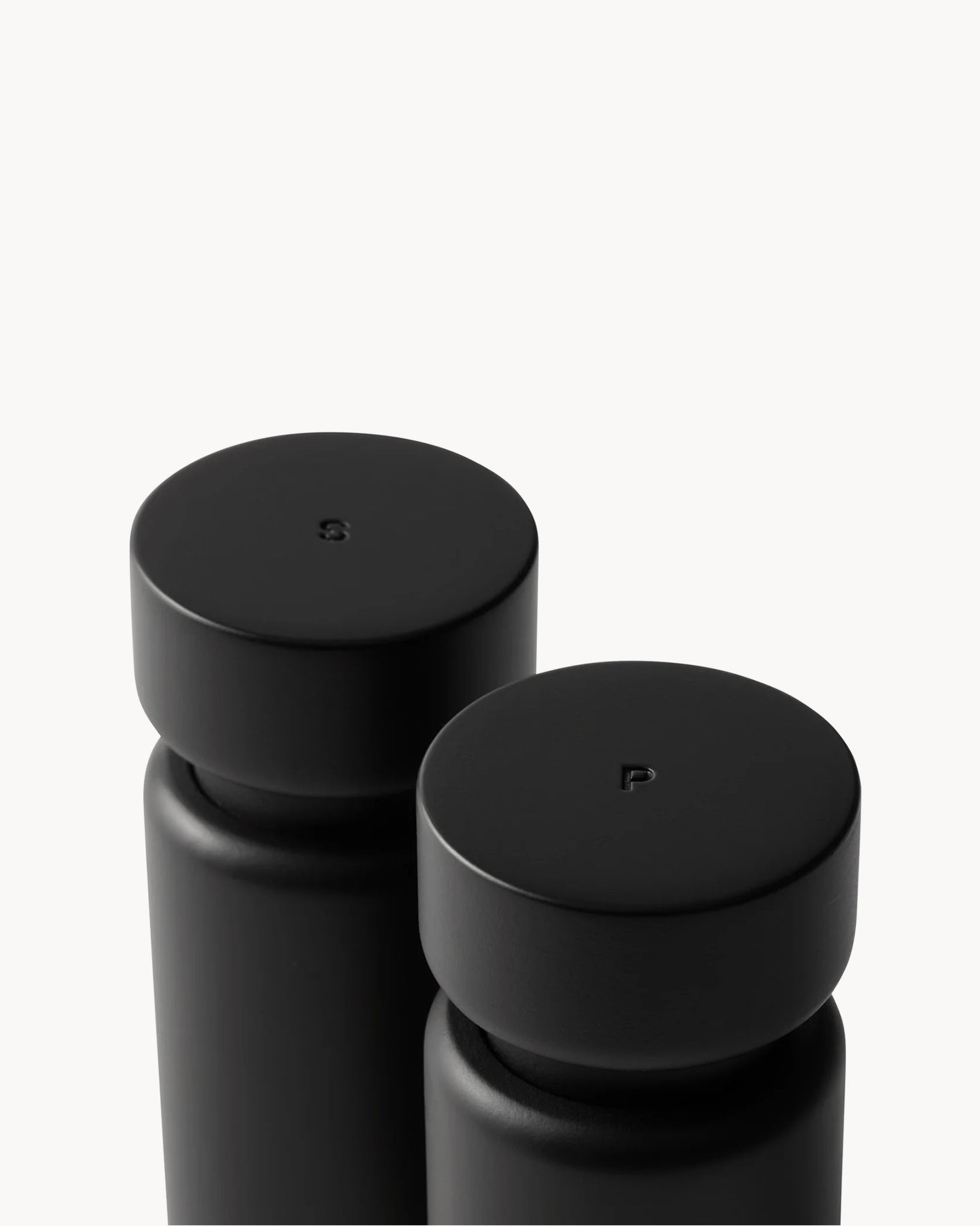 Set 2 macinaspezie piccoli in legno di faggio Helsinki
