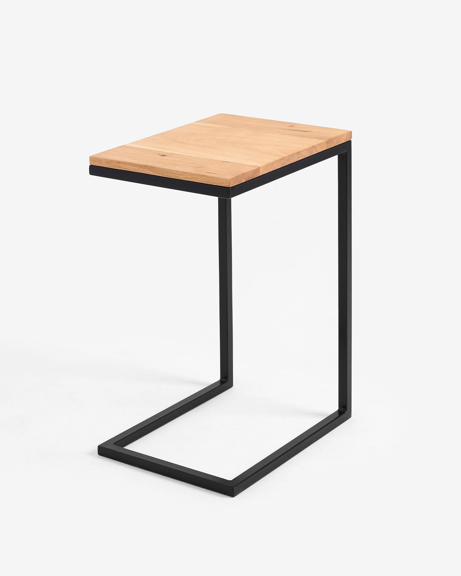 Tavolino in metallo e legno di rovere Lupe, nero