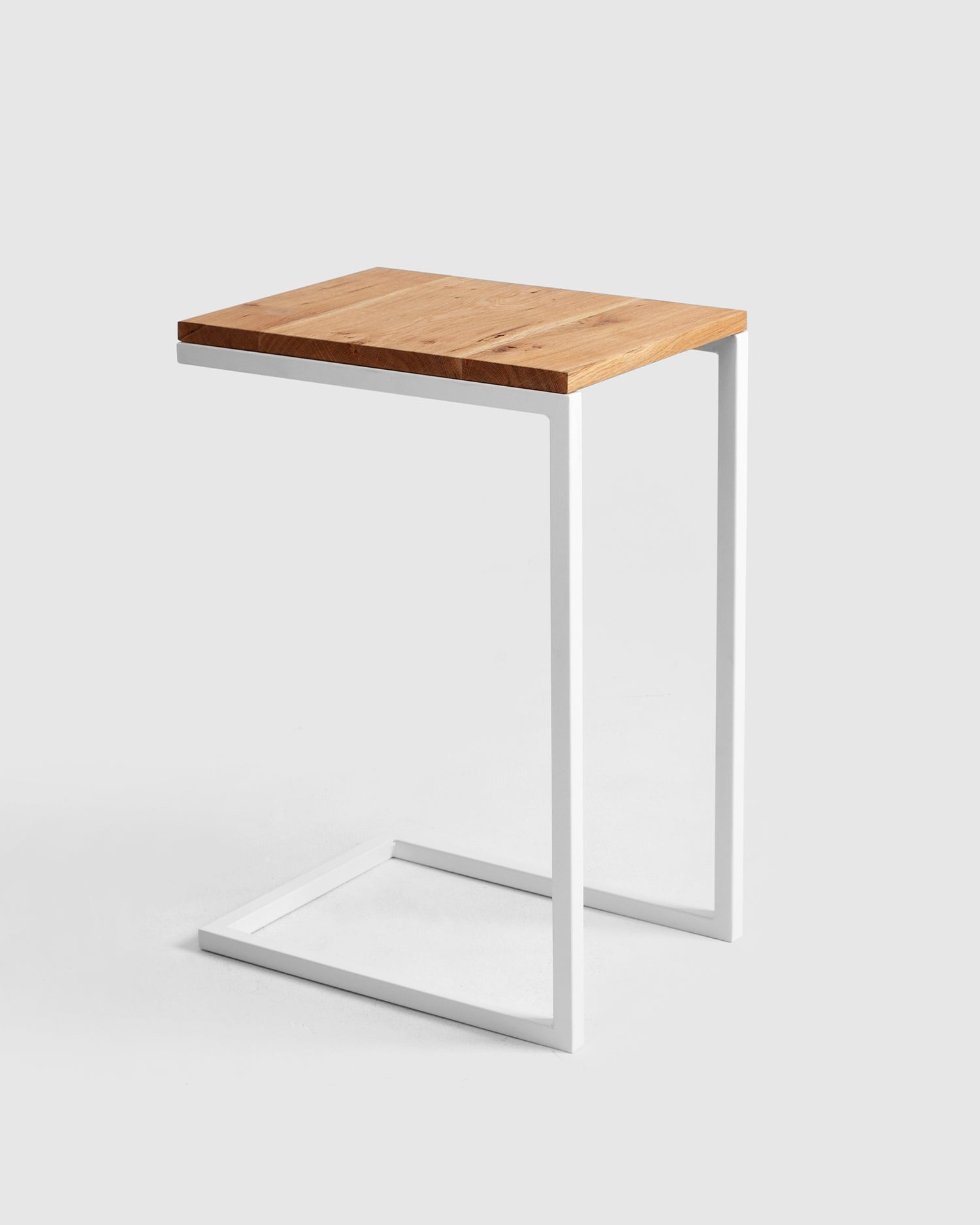 Tavolino in metallo e legno di rovere Lupe, bianco