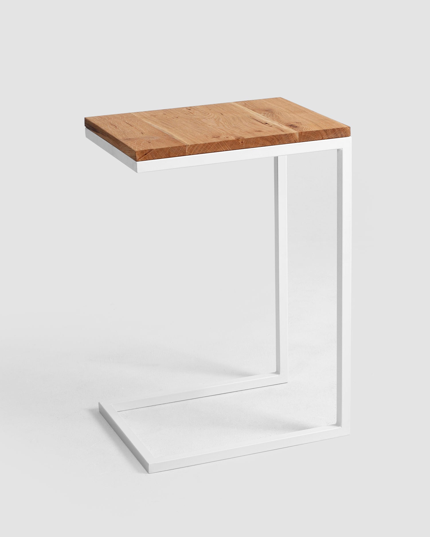 Tavolino in metallo e legno di rovere Lupe, bianco