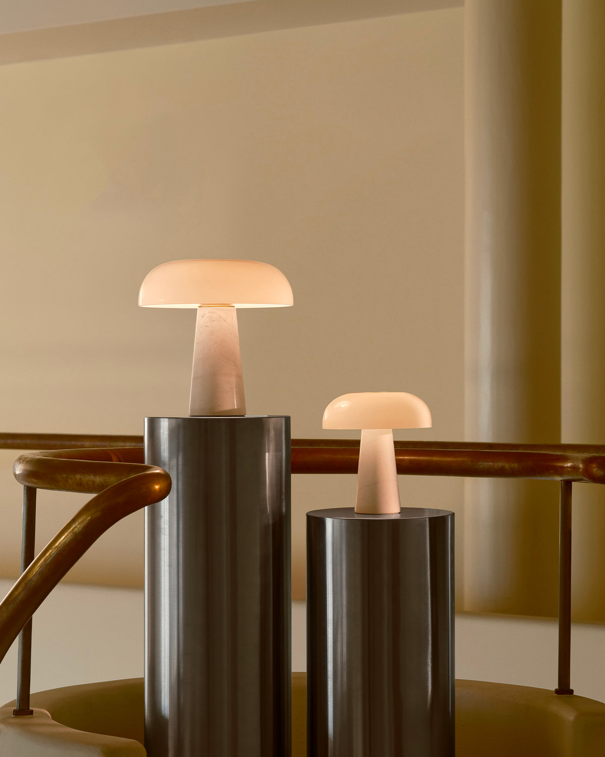 Lampada da tavolo in marmo e vetro Glossy Mini