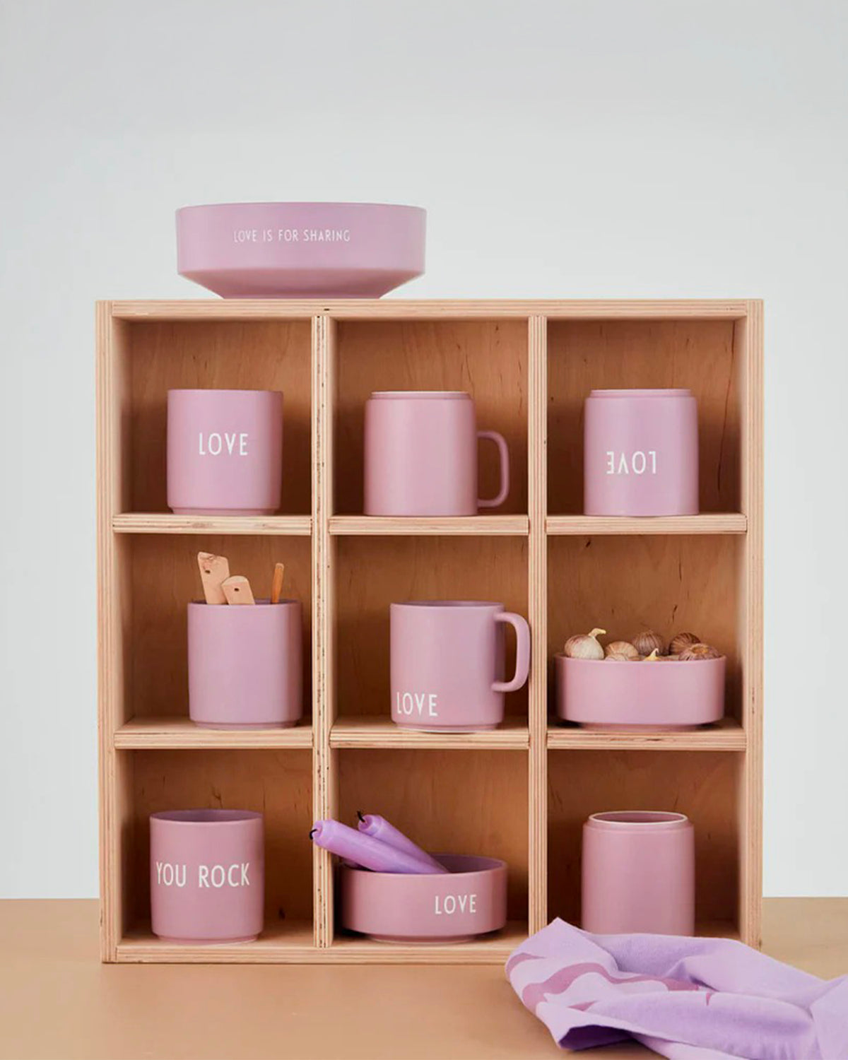 Tazza di design con scritta "Love" Favourite - Porcellana