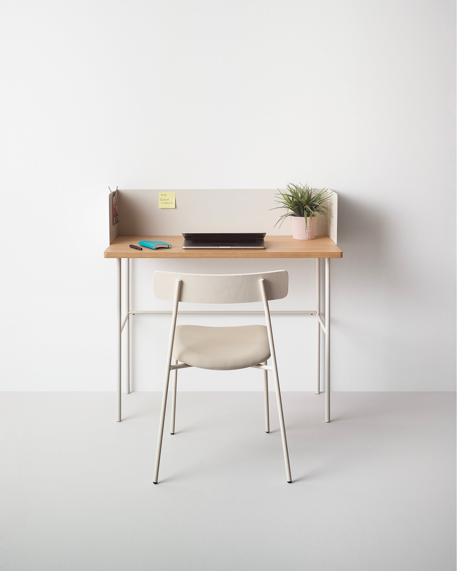 Scrivania in metallo Desky Floor