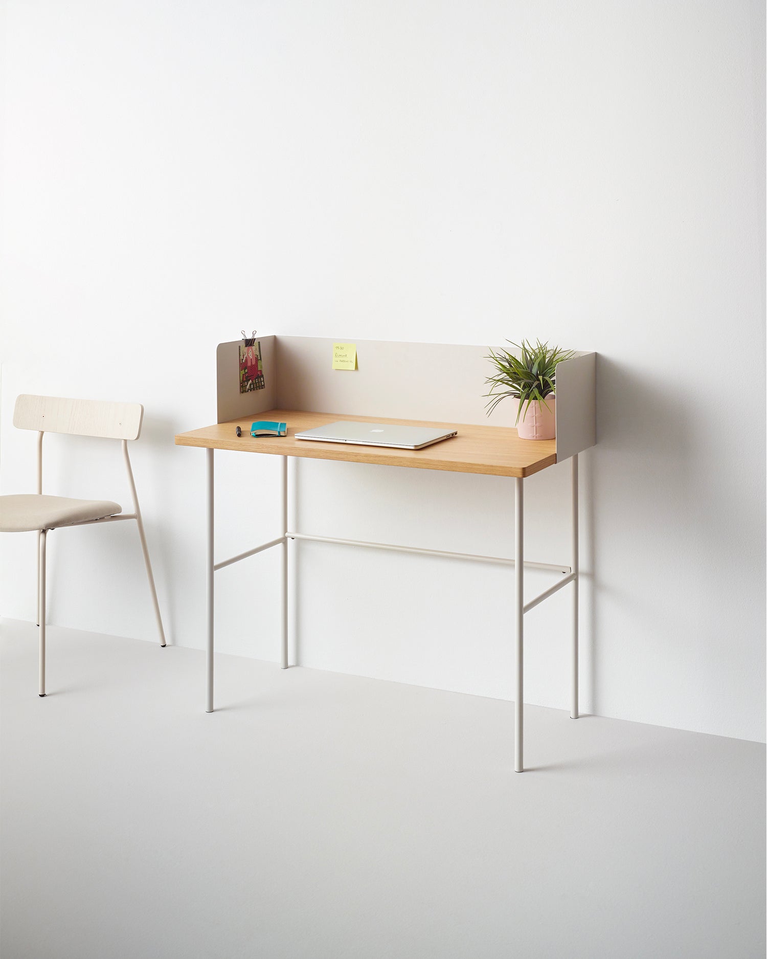 Scrivania in metallo Desky Floor