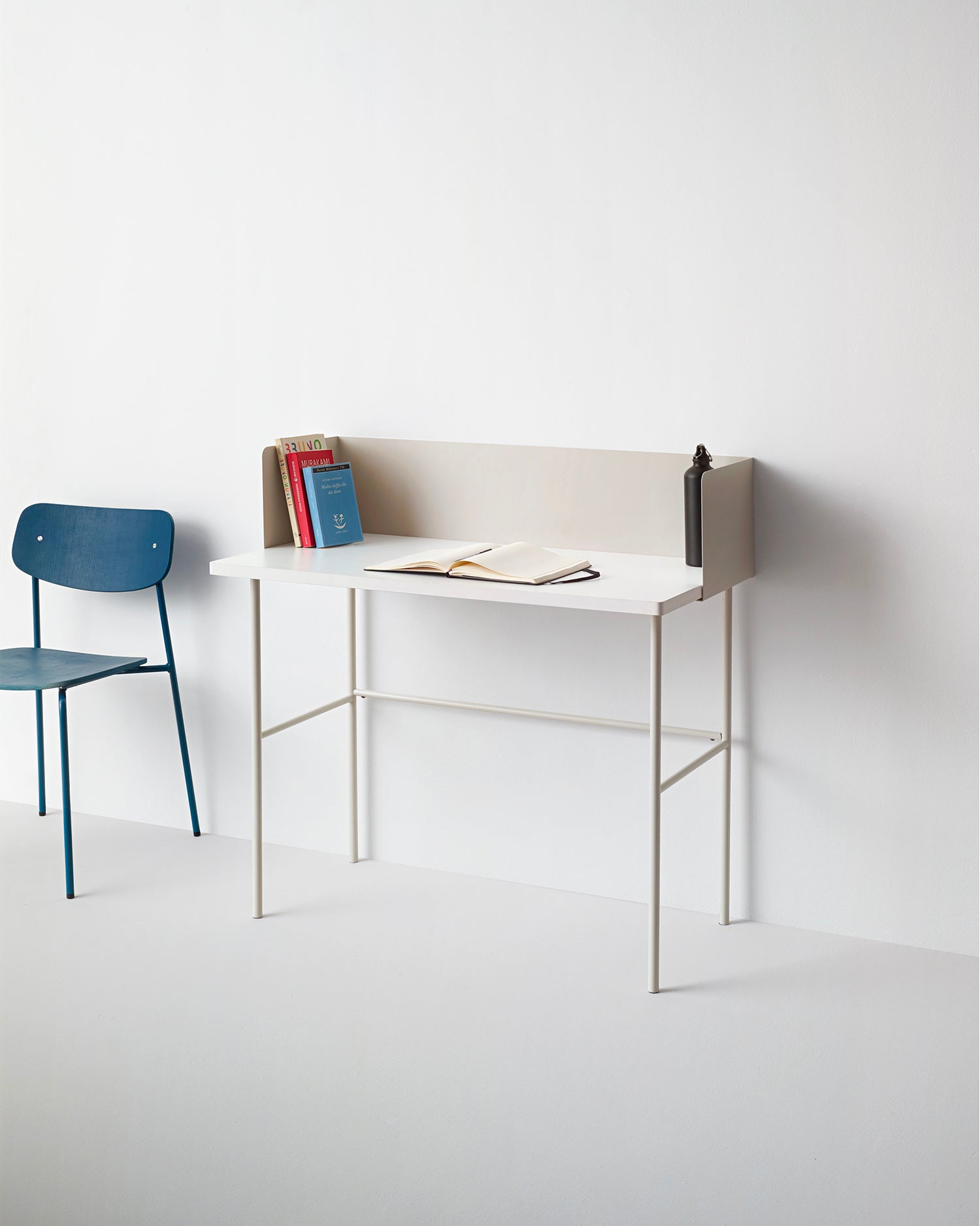 Scrivania in metallo Desky Floor