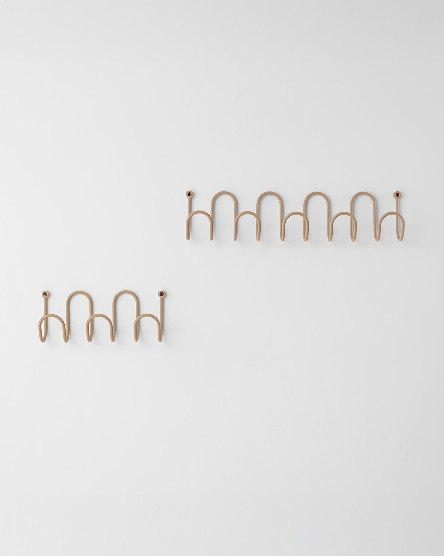 Appendiabiti da parete in metallo Molly