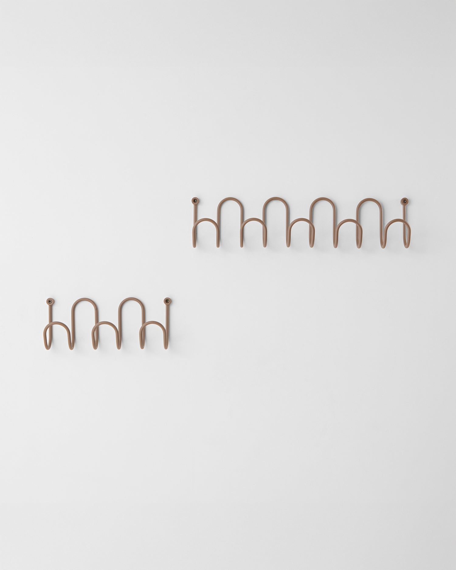 Appendiabiti da parete in metallo Molly