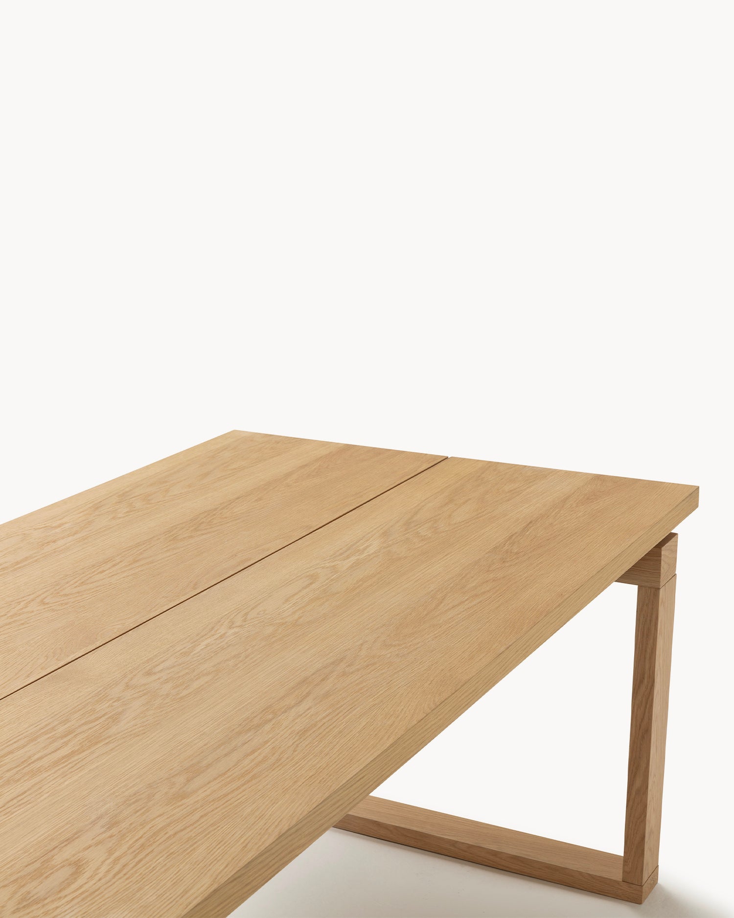 Tavolo da pranzo con piano effetto legno Rina