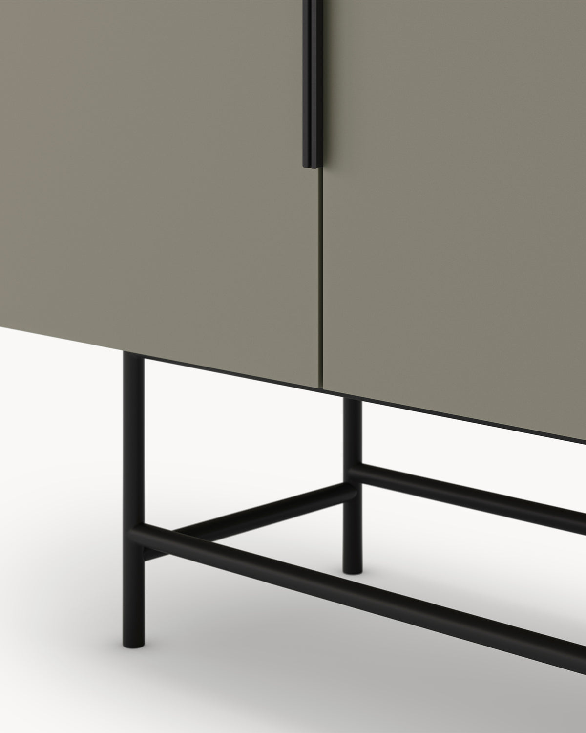Credenza con gambe in metallo Eldia - Legno/Metallo