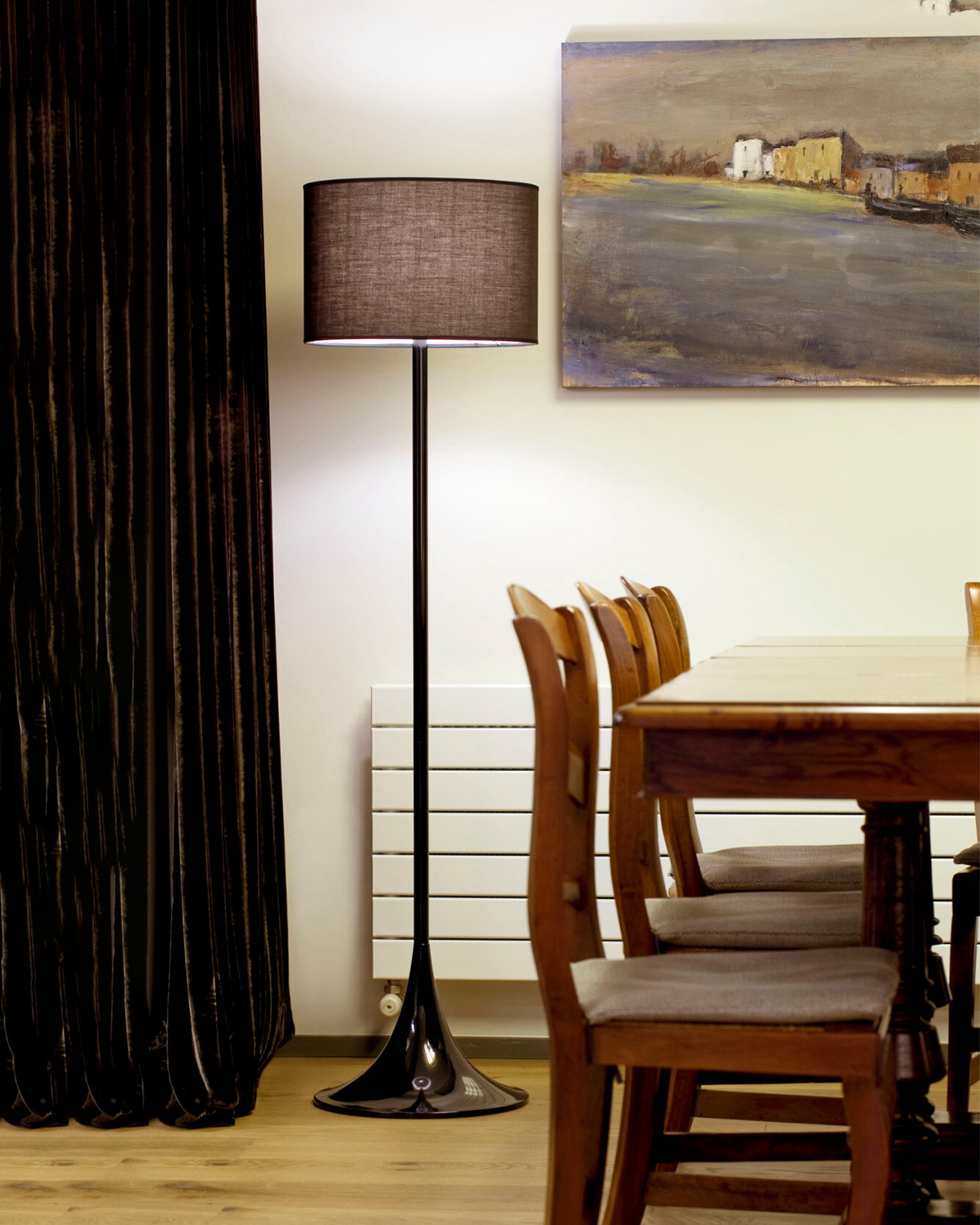 Lampada da terra Black