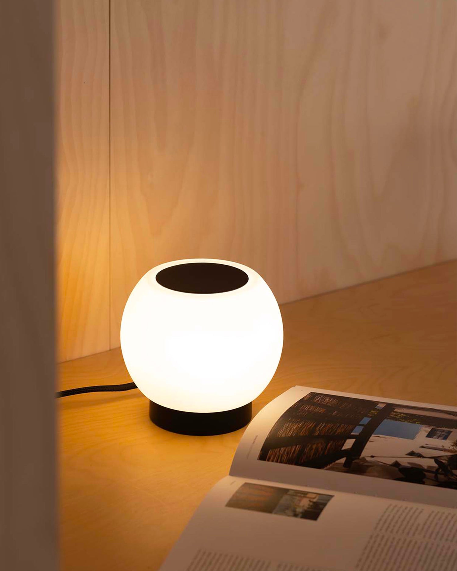 Lampada da tavolo Moy