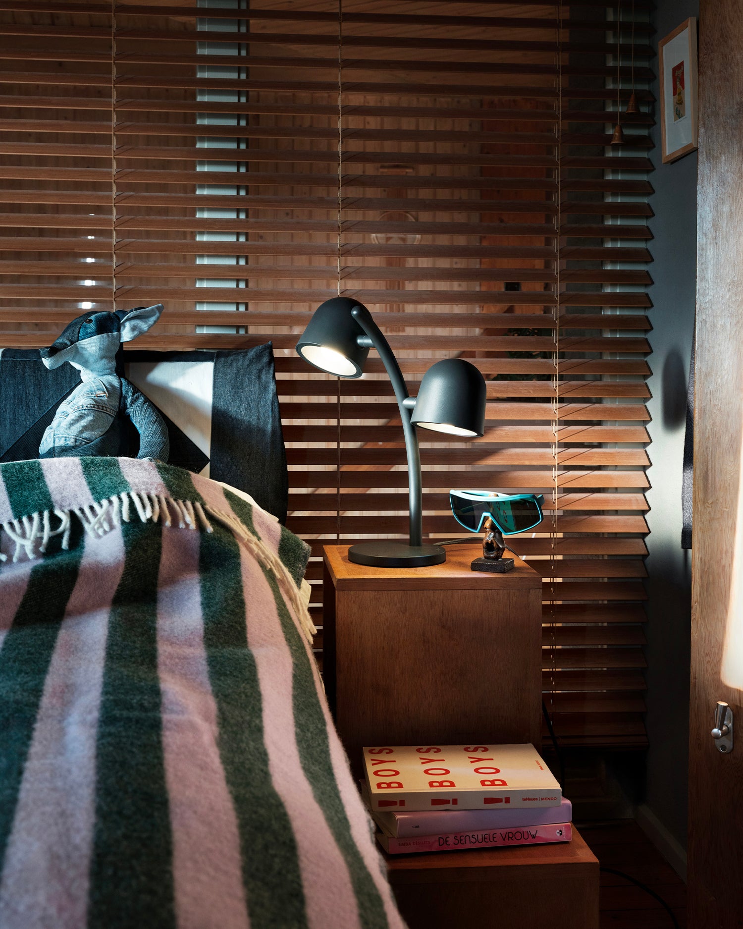 Lampada da tavolo in alluminio Little Lebow