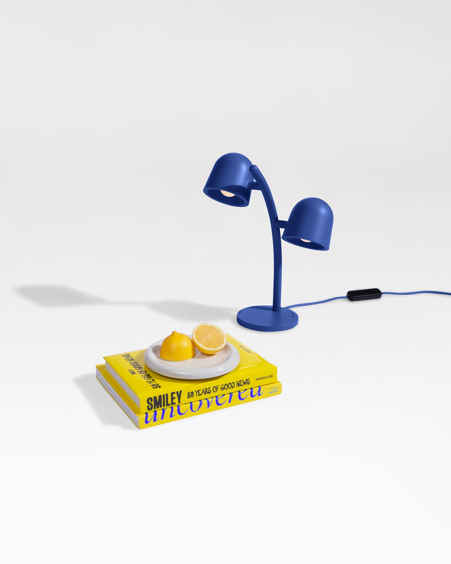Lampada da tavolo in alluminio Little Lebow